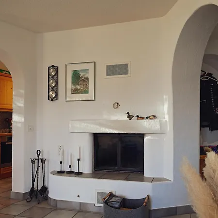 Gemütliche In Ladir Bei Flims Laax Apartamento