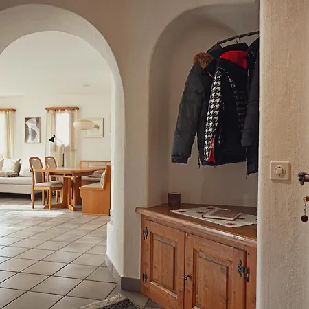 Apartment Gemuetliche In Ladir Bei Flims Laax *