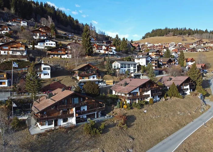 Gemütliche In Ladir Bei Flims Laax Apartamento *