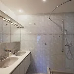 Gemuetliche In Ladir Bei Flims Laax アパート *