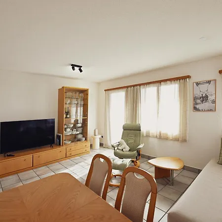 アパート Gemuetliche In Ladir Bei Flims Laax